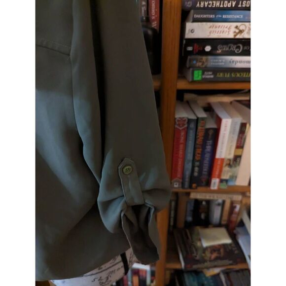 new York & company olive green draped crossover blouse 3/4th sleeve sz s euc - Picture 3 of 6